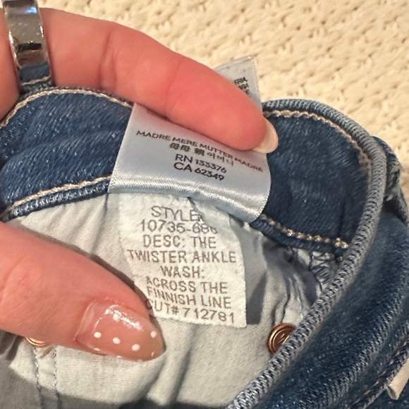 MOTHER The Twister Ankle Jeans – Size 26 in Across the Finish Line Like New - Picture 11 of 12